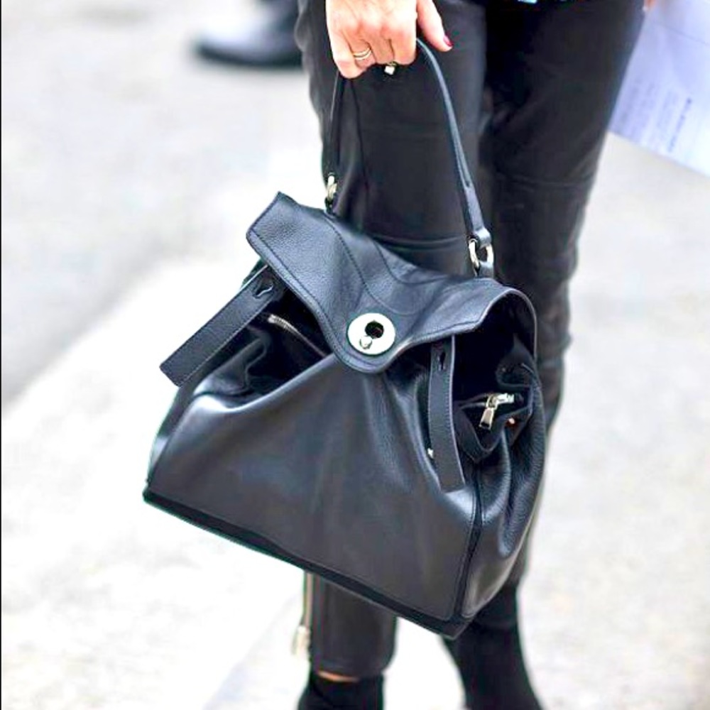 Yves Saint Laurent YVL Muse Two 2 Leather Hand Bag